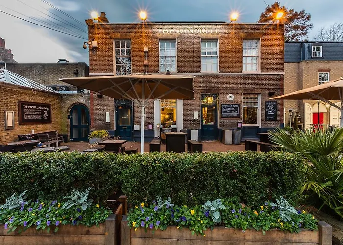 The Windmill On The Common Hotel Londen