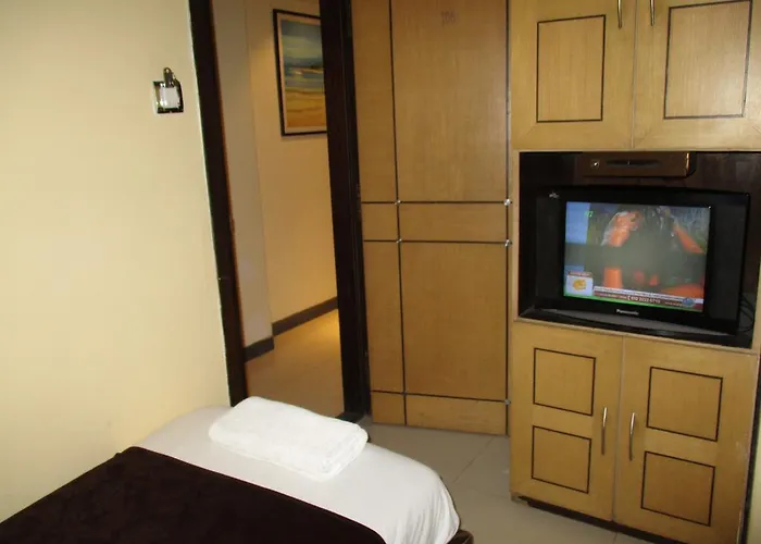 Hotel Sapna Marine Mumbai