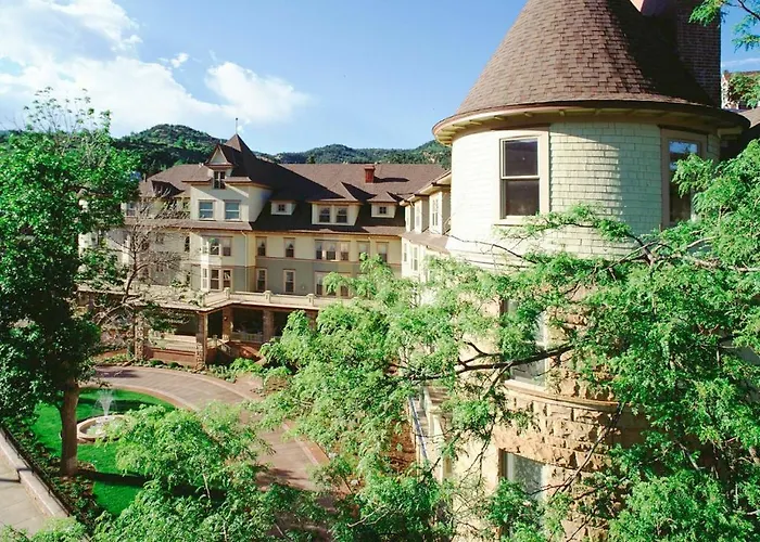 Cliff House At Pikes Peak Hotel Manitou Springs