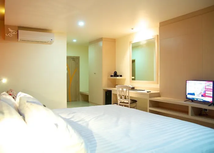 Aspira Petchkasem Hotel กรุงเทพมหานคร
