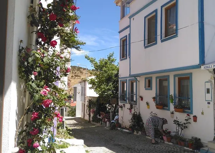 Adali Guest House Bozcaada