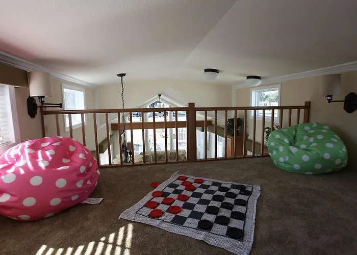 Sherwood Forest Premium Loft Cottage 13 Kissimmee
