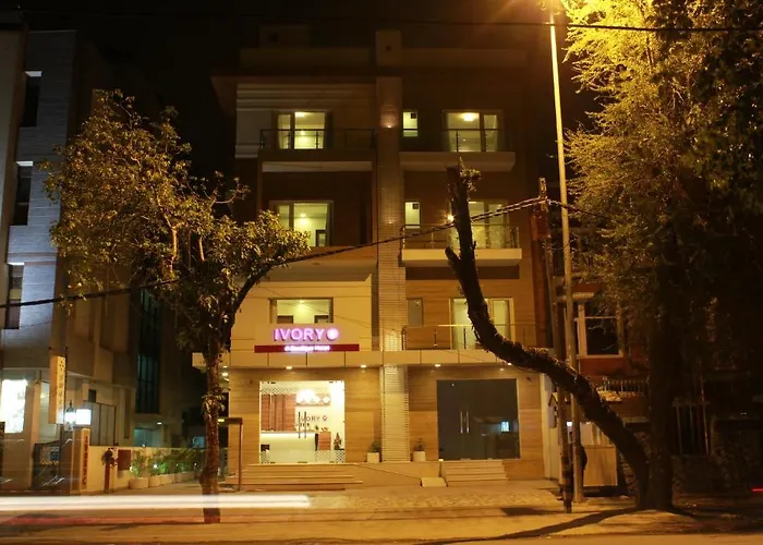 Hotel Ivory 32 New Delhi