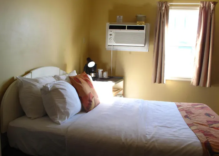Brigantine Inn Lunenburg