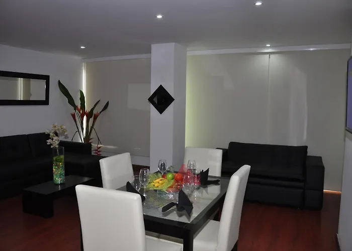 Apartasuites Plaza Modelia Bogotá