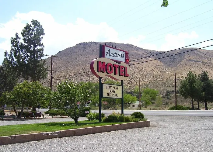 Andruss Motel Walker
