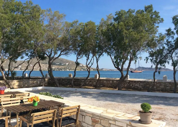 Almira Suites - Seafront - Naousa