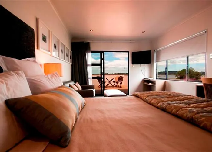 Marineland Beachfront Accommodation Napier