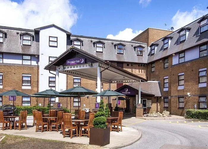 Premier Inn London Gatwick Airport - A23 Airport Way Crawley 