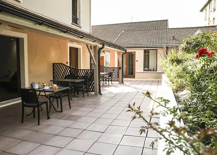 La Ferme Des Barmonts Aparthotel Villejuif