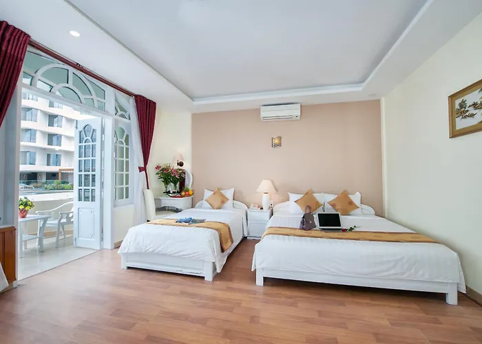 Palm Beach Hotel Nha Trang