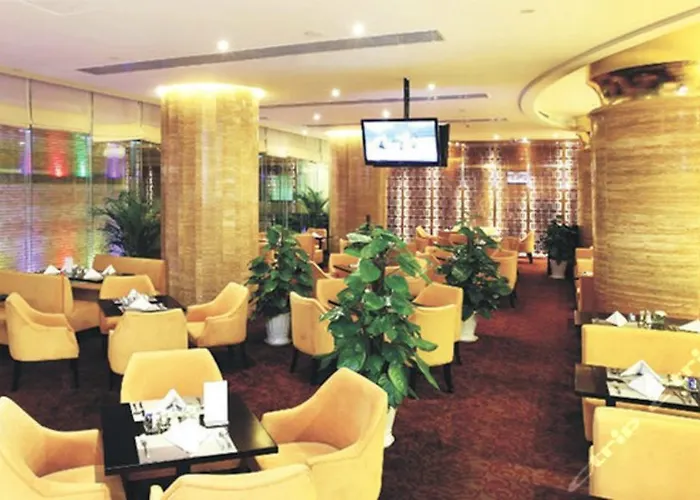 Shenzhen Baoan Royal International Hotel