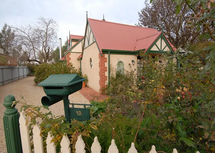 The Dove Cote Bed & Breakfast Tanunda