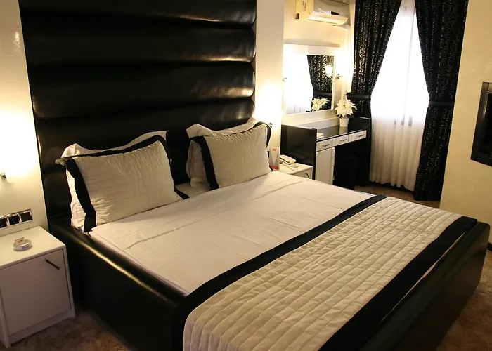 Aksan Hotel İzmir