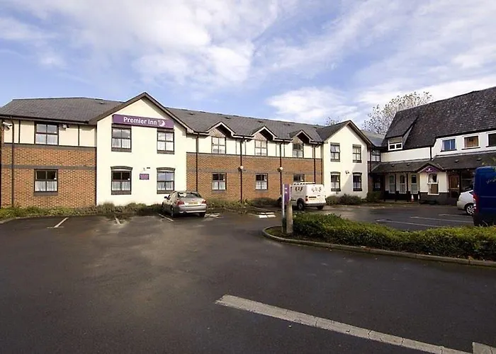 Premier Inn Premier Inn Stockport South