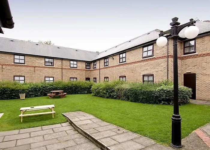 Premier Inn Premier Inn Leicester North West