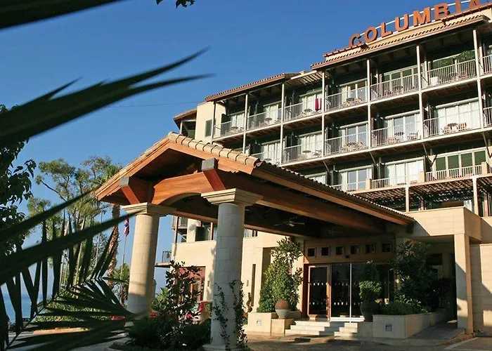 Columbia Beachotel Pissouri