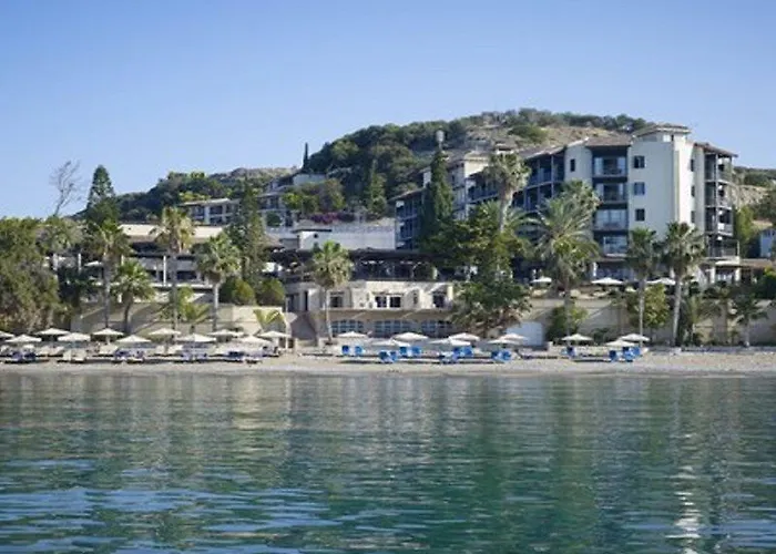 Columbia Beachotel Pissouri