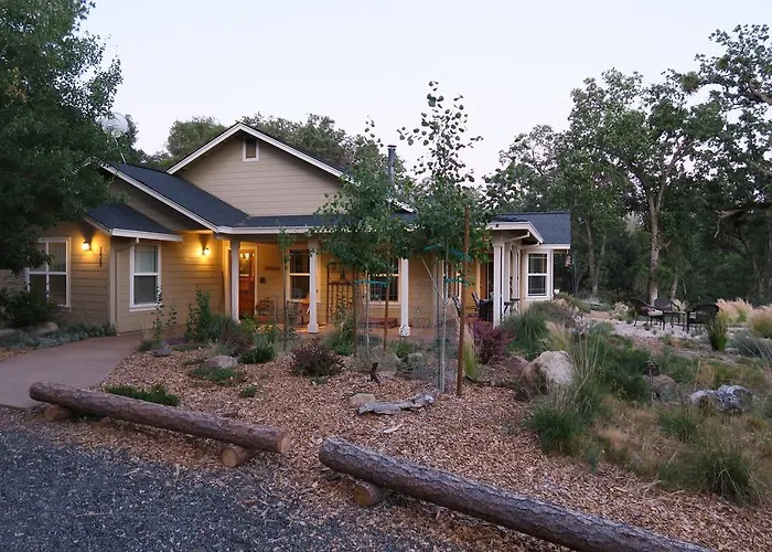 Red Tail Ranch Bed & Breakfast Groveland
