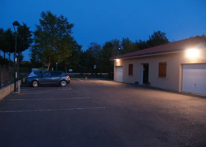 Aparthotel Le Rouge-gorge du Pescofi à Portet-sur-Garonne