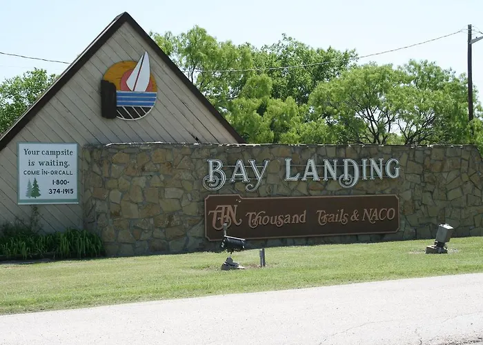 Bay Landing Camping Resort Cabin 1 Bridgeport