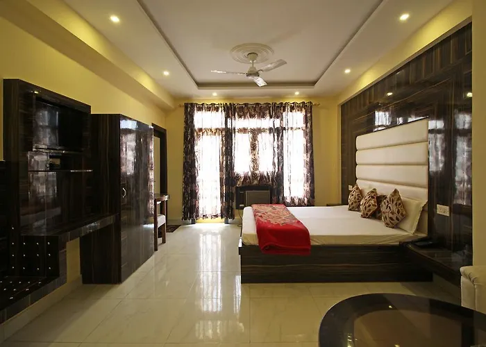 Hotel Sahil Katra 