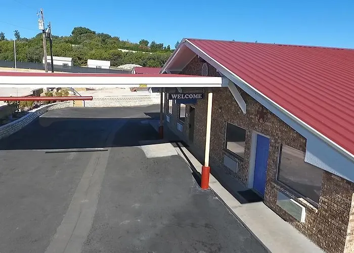 Hillcrest Inn & Suites Ozona