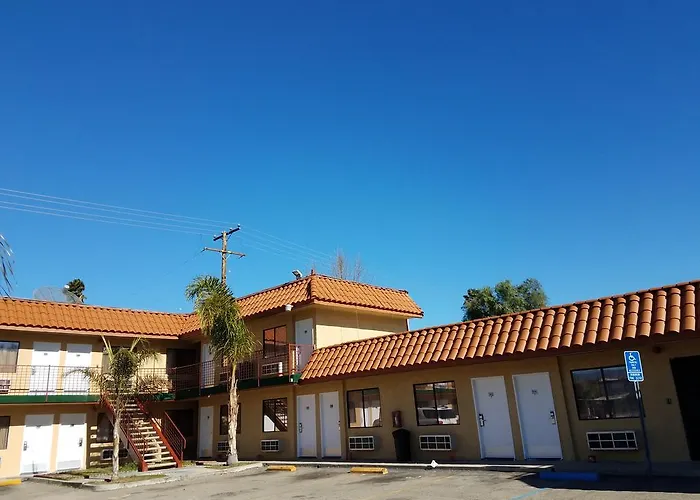 Tiffany Inn Corona