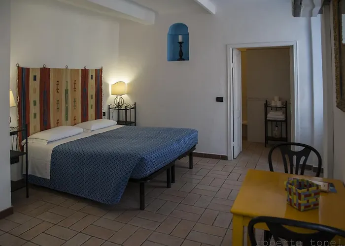 Camere Anna Vernazza