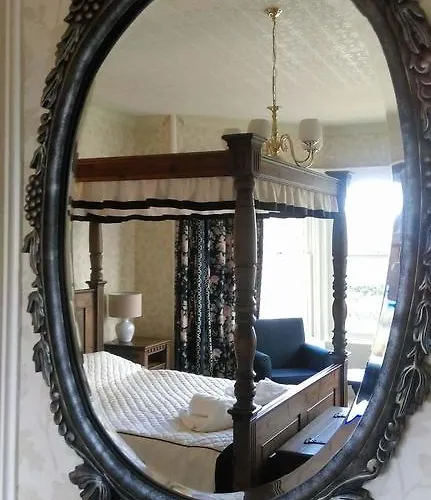 George And Abbotsford Hotel Melrose