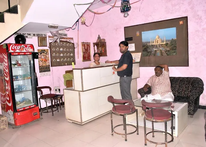 Hotel Viren Plaza Agra 