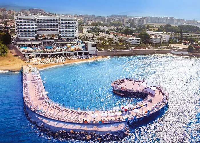 Azura Deluxe Resort & Spa Avsallar