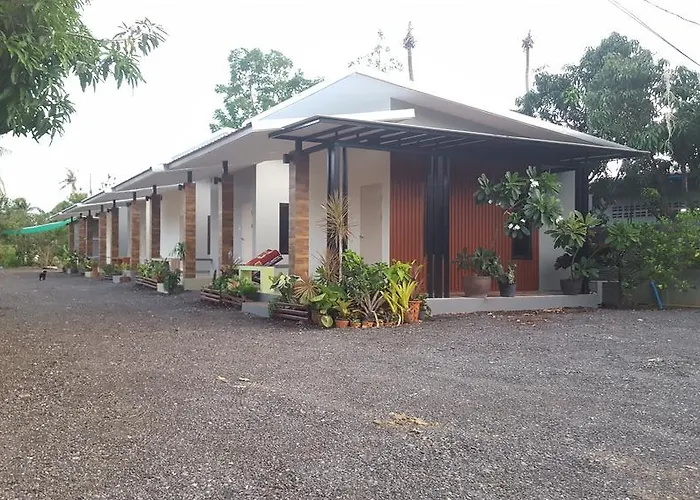 The House At Pranburi Hotel