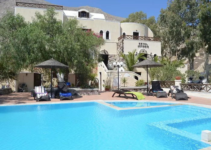 Theartemis Perissa Hotel
