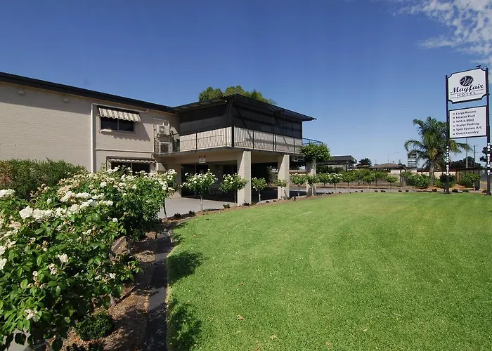 Mayfair Motel West Wyalong
