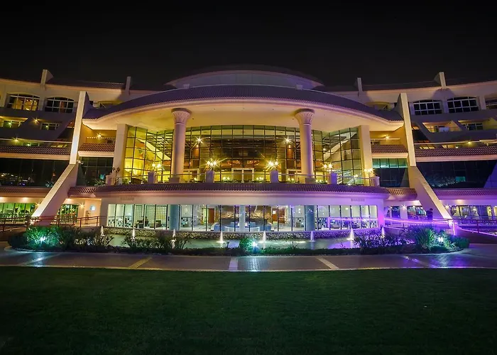 Al Raha Beach Resort & Spa Абу-Дабі