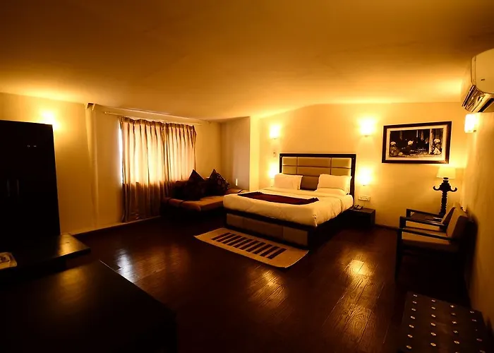 Hotel Aksa Srinagar 