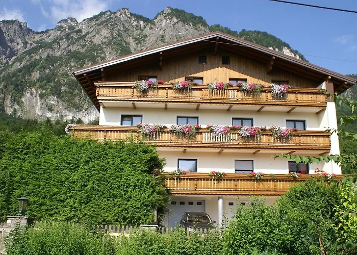 Pension Bergfried Grodig