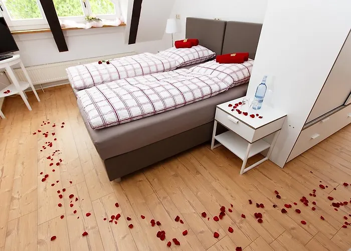 Pension Altes Burghotel Neustadt-Glewe