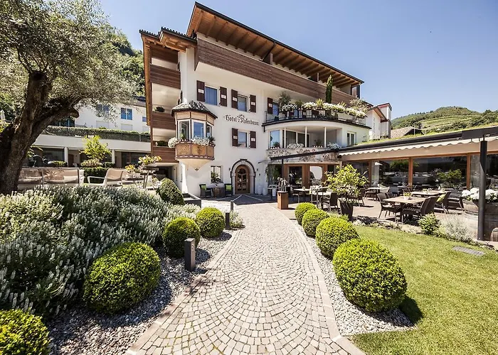Boutique Hotel Zum Rosenbaum Nals