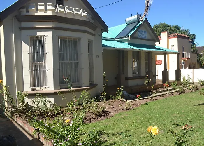 Oasis Guest House East London