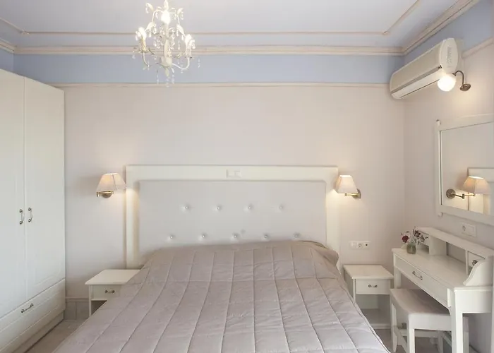 Tina'S House Aparthotel Pylos