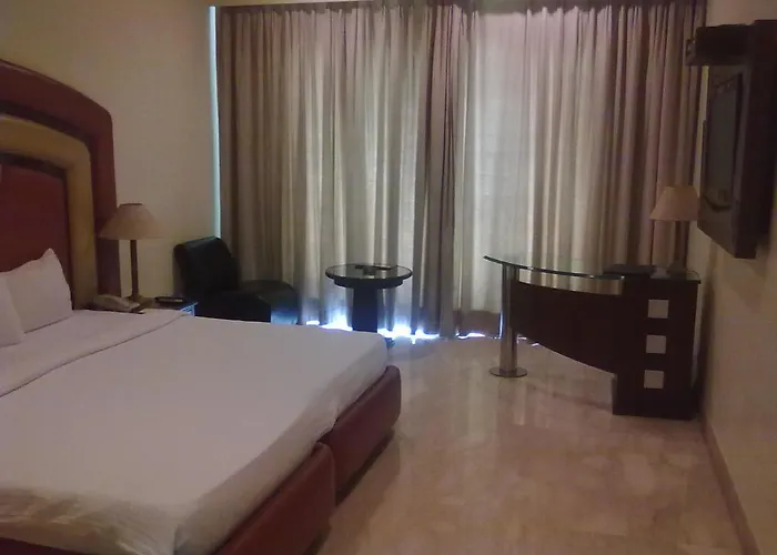 Star Grand Villa New Delhi