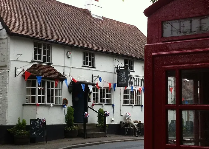 The White Lion Inn Hampton in Arden
