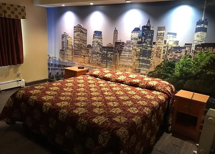 Travelodge By Wyndham Avenel Woodbridge