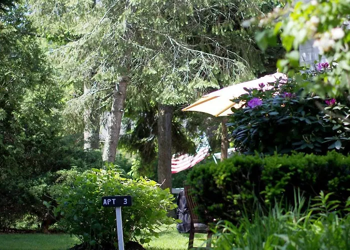 Historic White Blossom House Southold