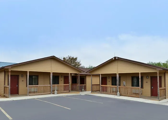 The Texas Lodge Gonzales
