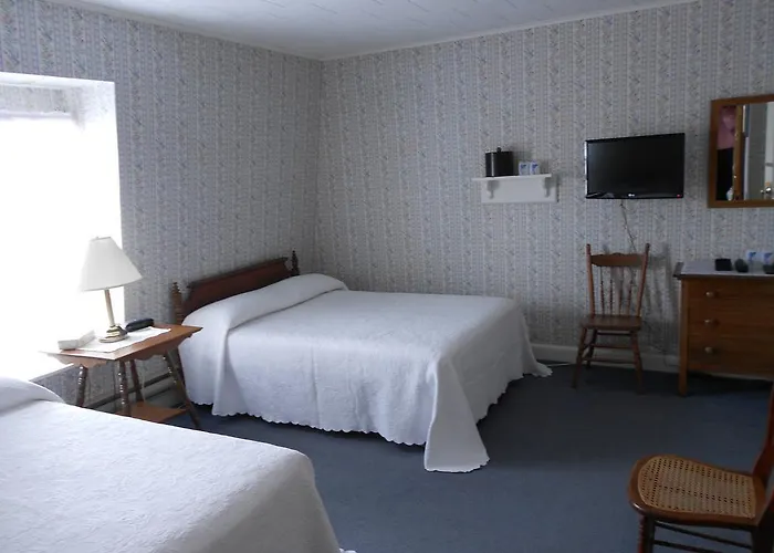 Shaw'S Hotel & Cottages Brackley Beach
