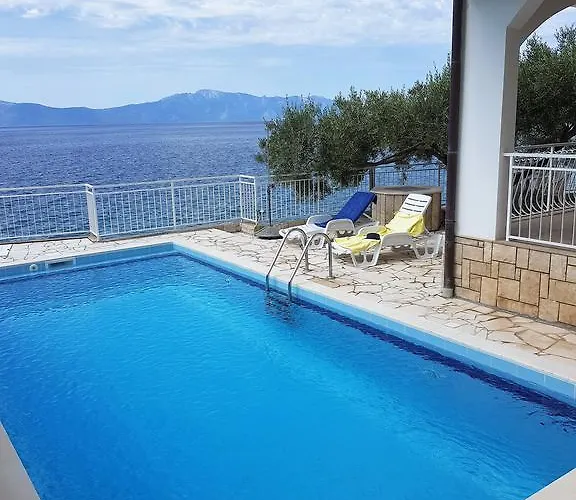 Villa Falcon Podaca