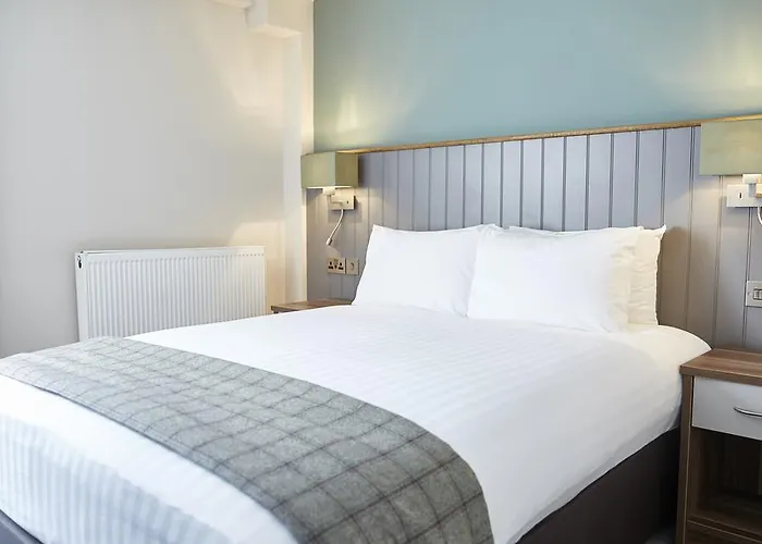 New Inn By Greene King Inns Newport 